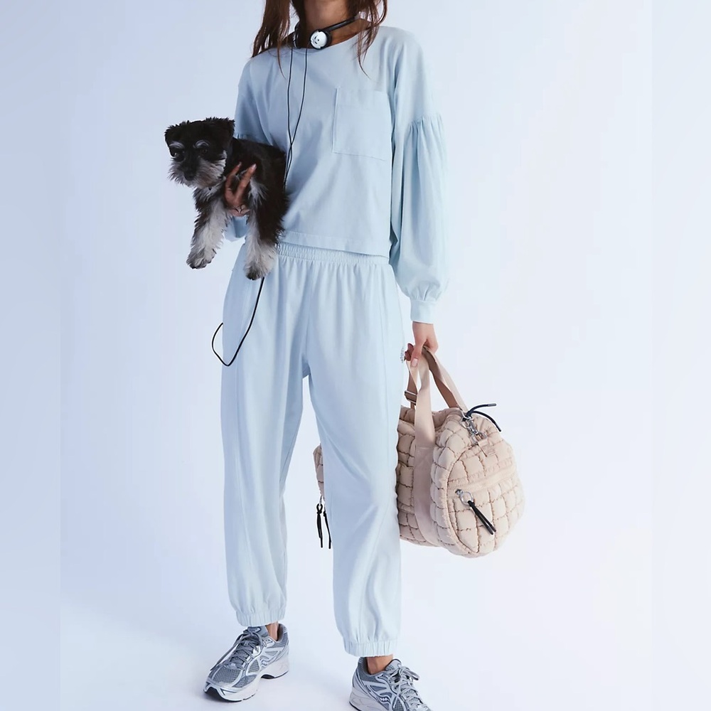 Free People Hot Shot Recovery Set in Arctic Snow / Light Blue NWT